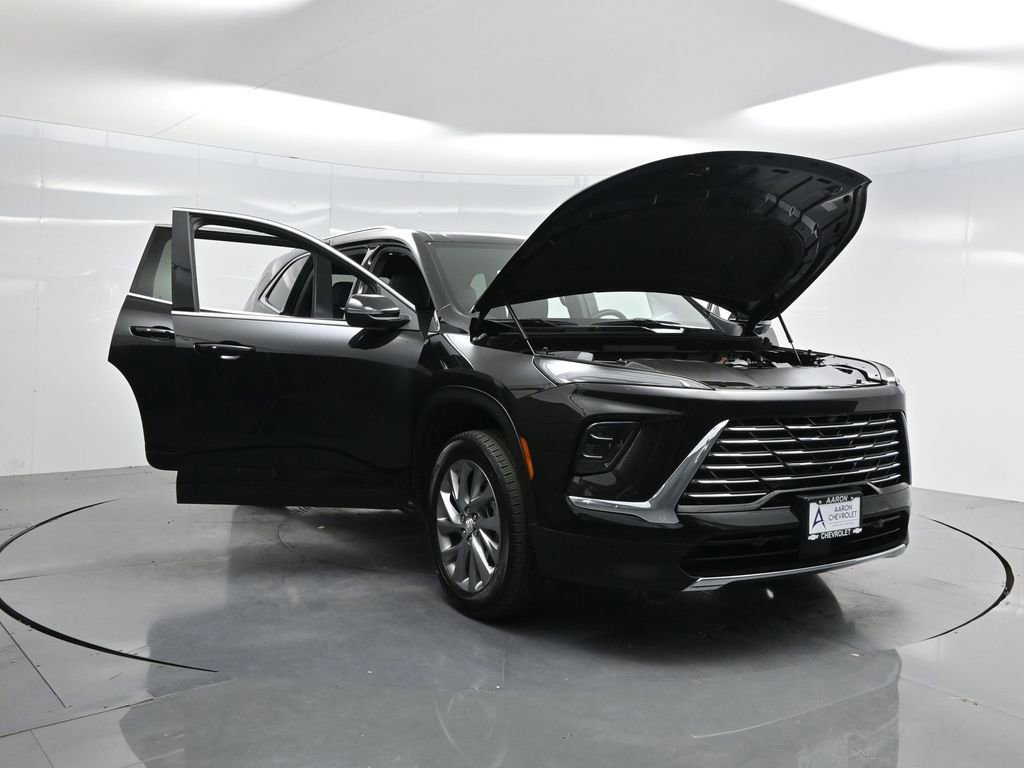 Used 2025 Buick Enclave Preferred image 56