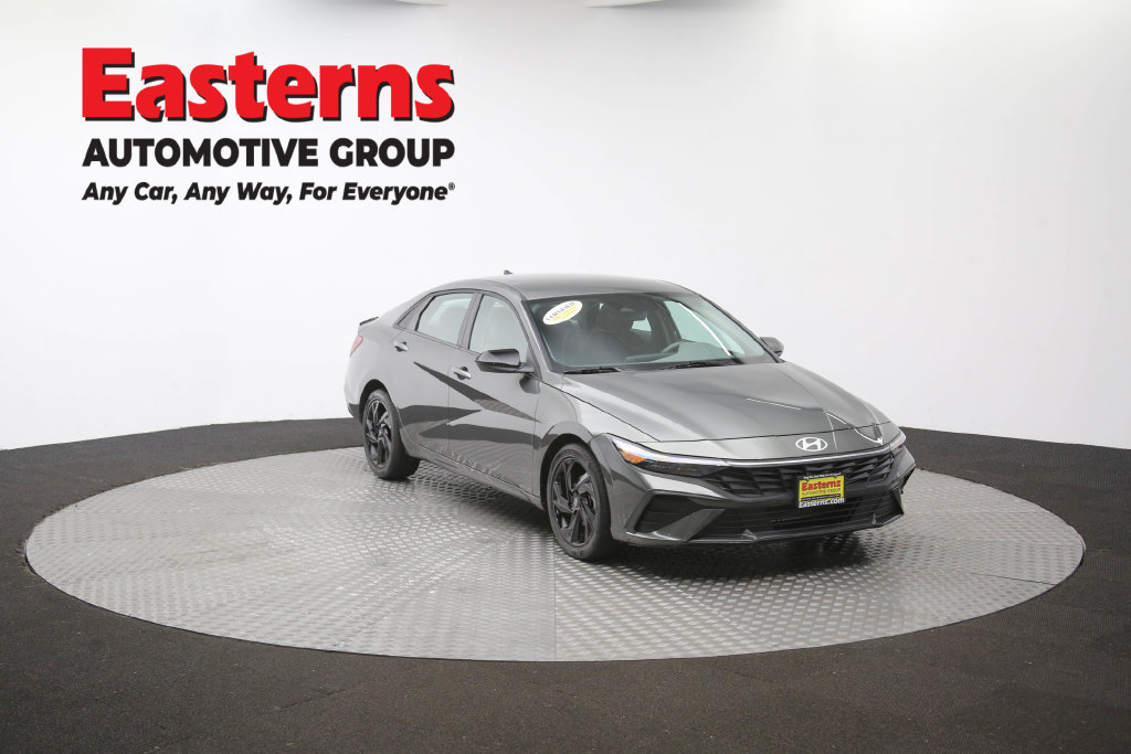 Used 2026 Hyundai Elantra Sport FWD image 51