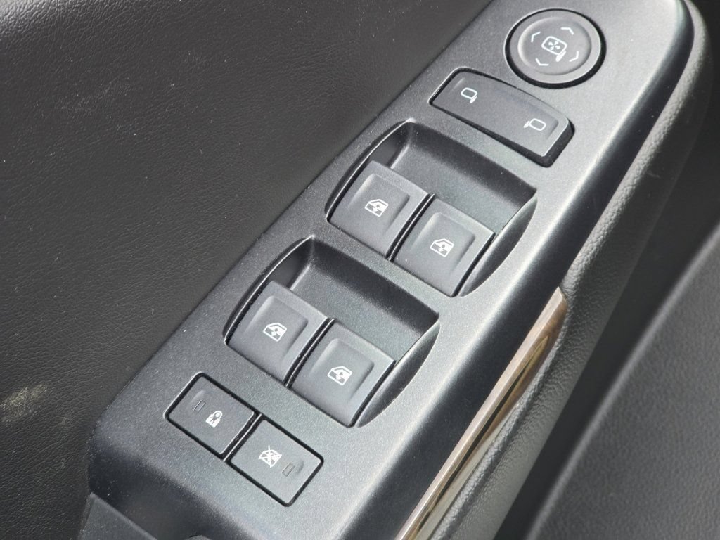 Used 2019 Chevrolet Tahoe LS w/ Max Trailering Package AWD/4WD image 25