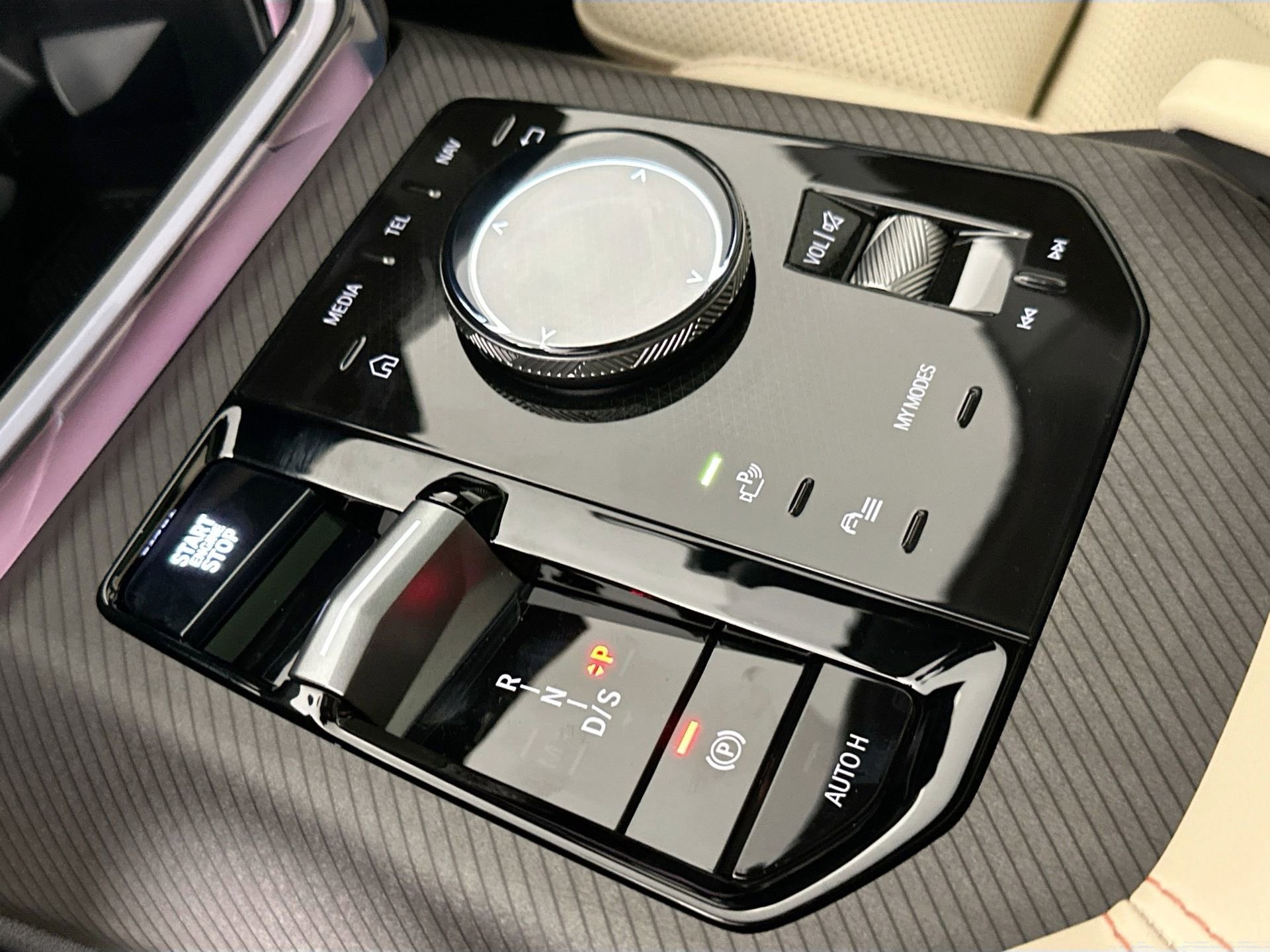 New 2026 BMW X3 xDrive30 w/ Convenience Package image 16