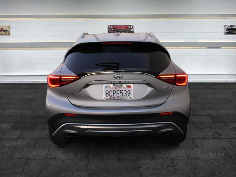 Used 2018 INFINITI QX30 AWD image 6