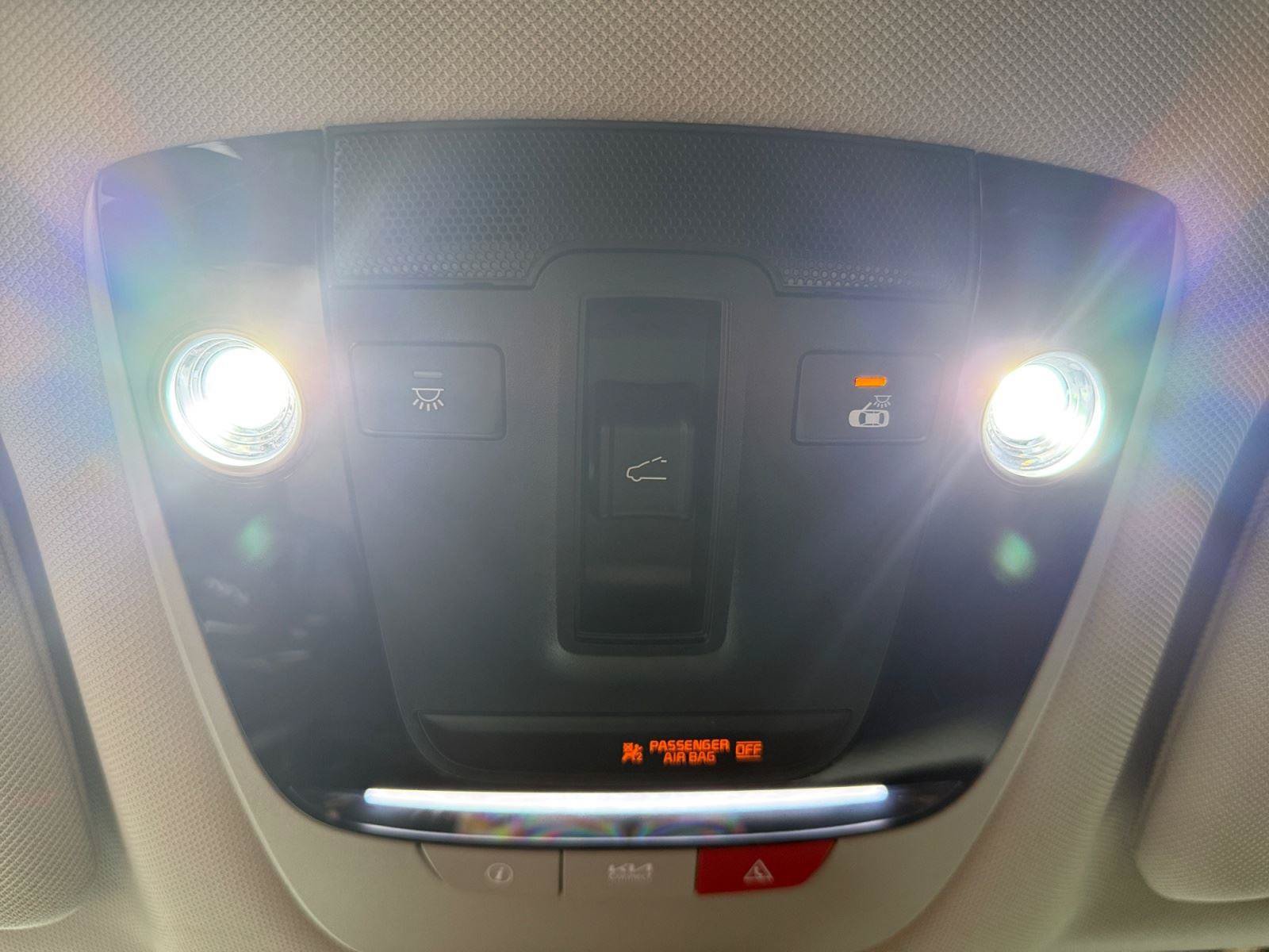 Used 2023 Kia Sorento AWD image 17