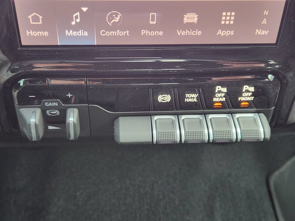 New 2026 RAM 2500 Warlock AWD/4WD image 17