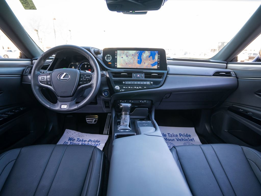 Certified 2022 Lexus ES 300h F Sport w/ Accessory Package 2 image 13