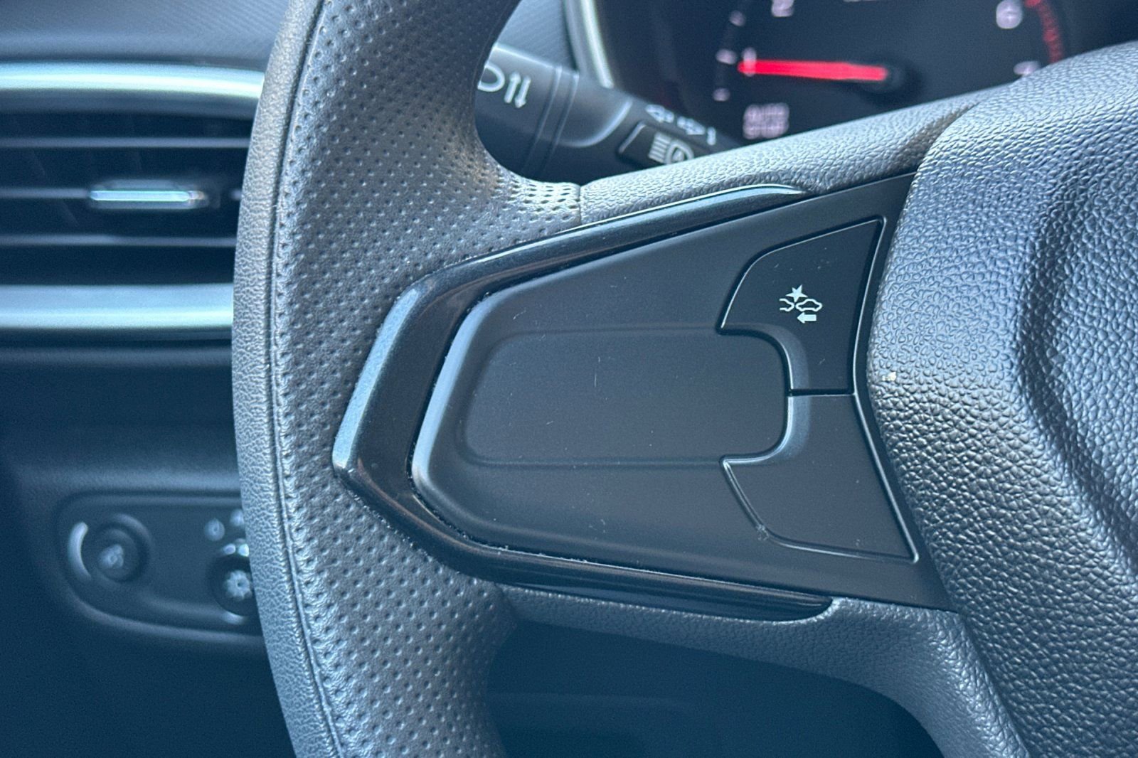 Certified 2021 Chevrolet TrailBlazer LS w/ LPO, Blackout Package image 29