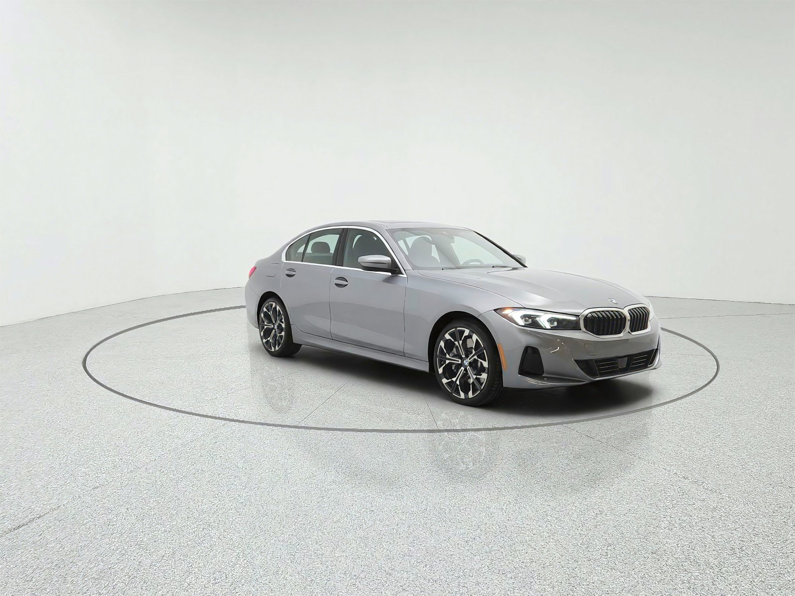 Used 2025 BMW 330i Sedan w/ Convenience Package RWD image 3