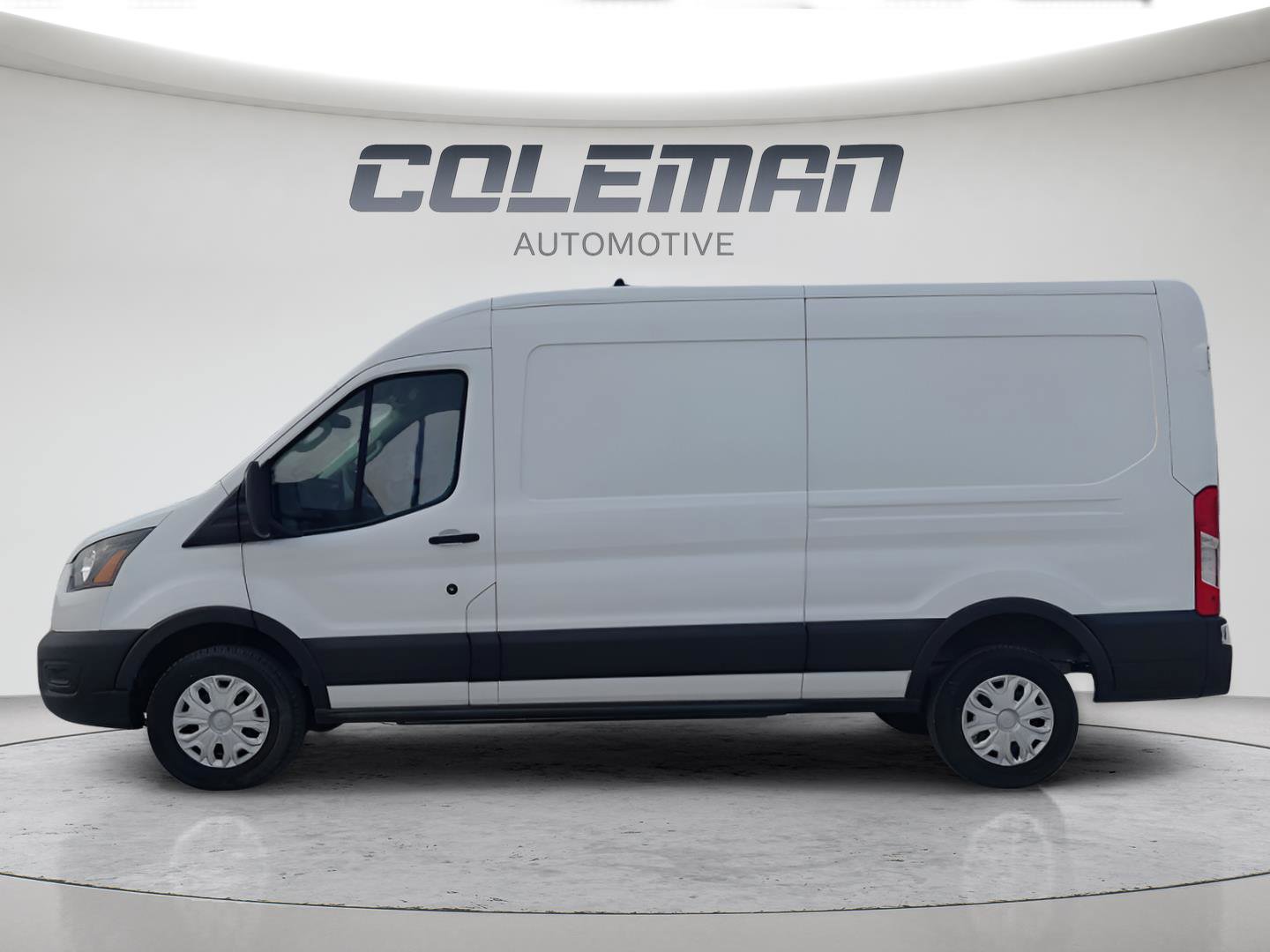 New 2023 Ford E-Transit Medium Roof image 2