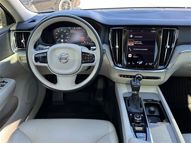 Used 2021 Volvo V60 T5 Cross Country w/ Climate Package image 11