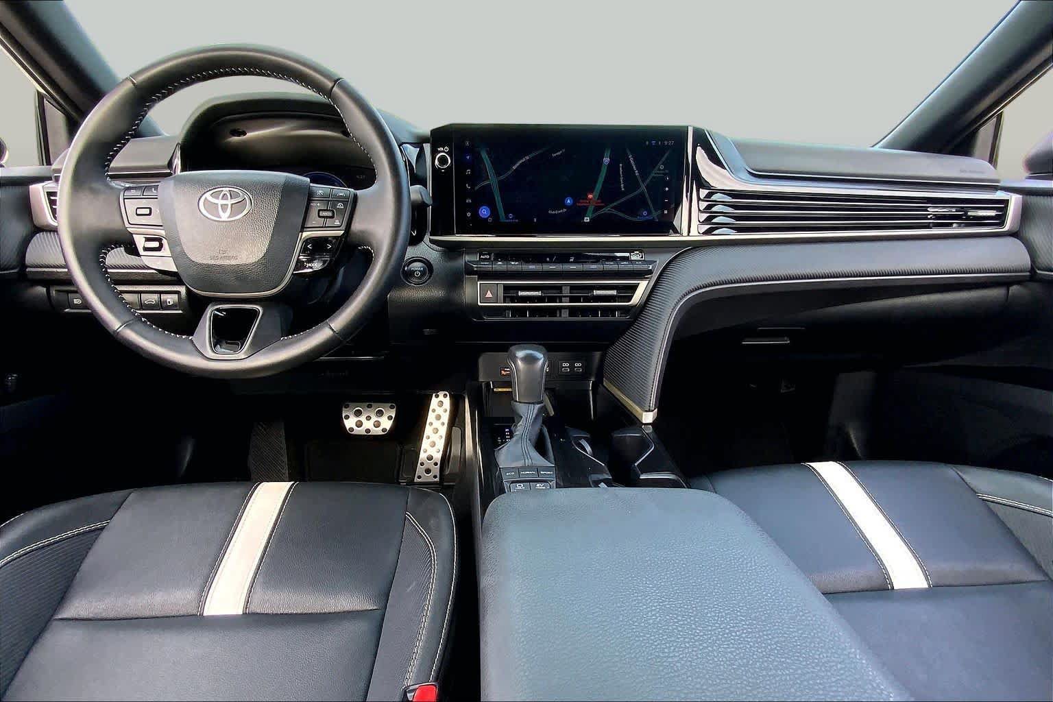 Used 2026 Toyota Camry SE w/ Multimedia Upgrade Package FWD image 15