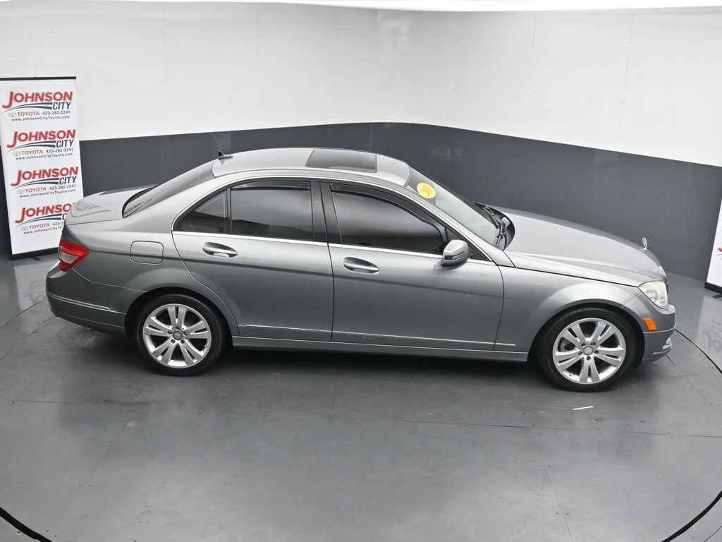Used 2010 Mercedes-Benz C 300 Sedan image 31