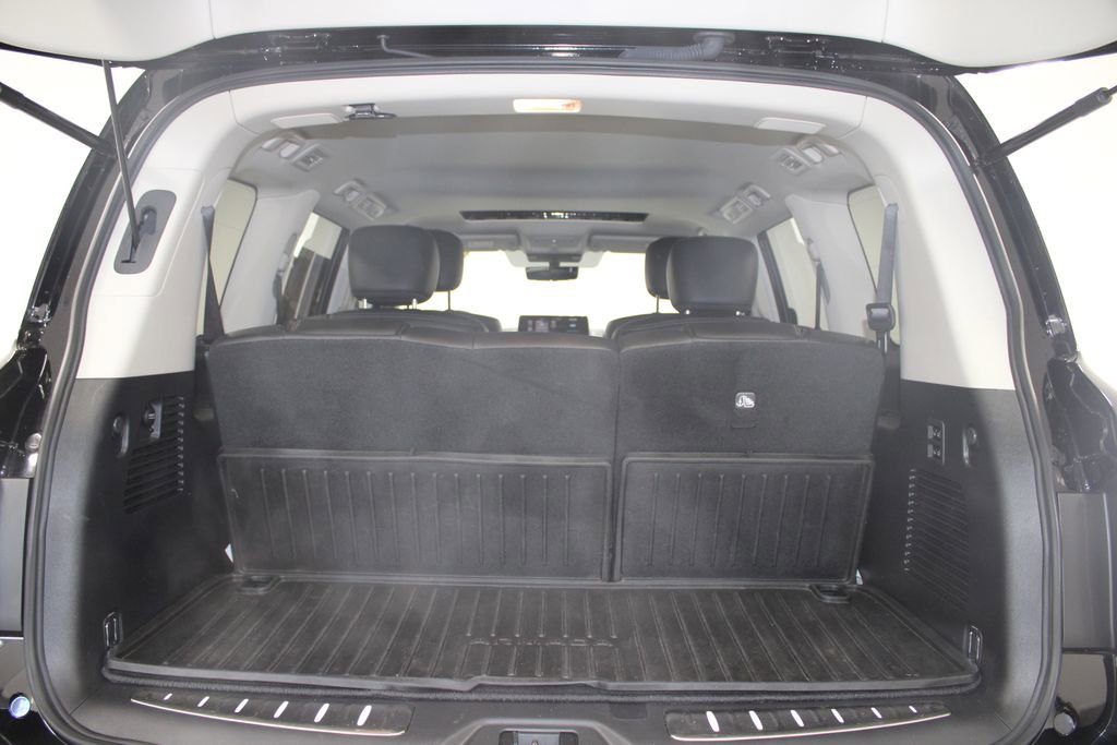 Used 2024 Nissan Armada Platinum w/ Captain's Chairs Package image 15