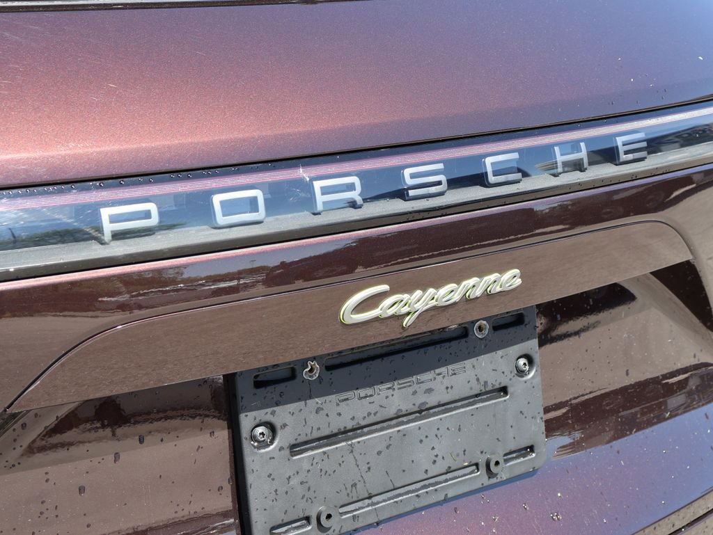 Used 2022 Porsche Cayenne Platinum Edition AWD/4WD image 7