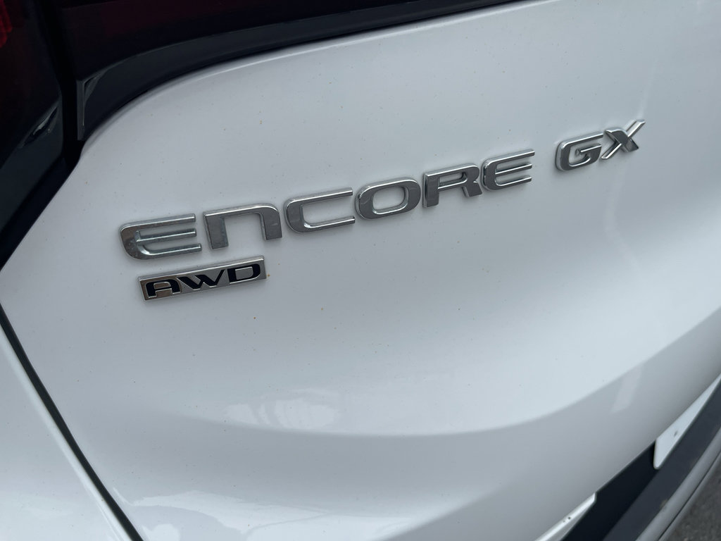 Used 2025 Buick Encore GX Preferred AWD/4WD image 12