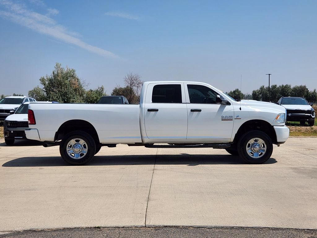 Used 2018 RAM 2500 Tradesman w/ Chrome Appearance Group AWD/4WD image 4