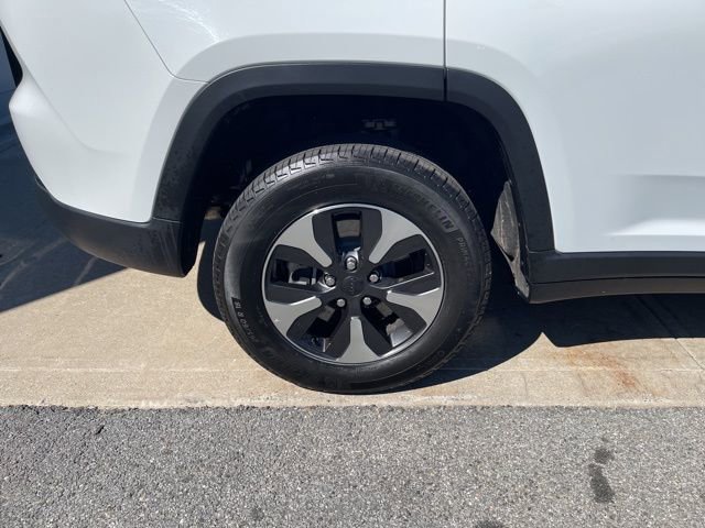 Used 2024 Jeep Grand Cherokee Limited 4xe image 10