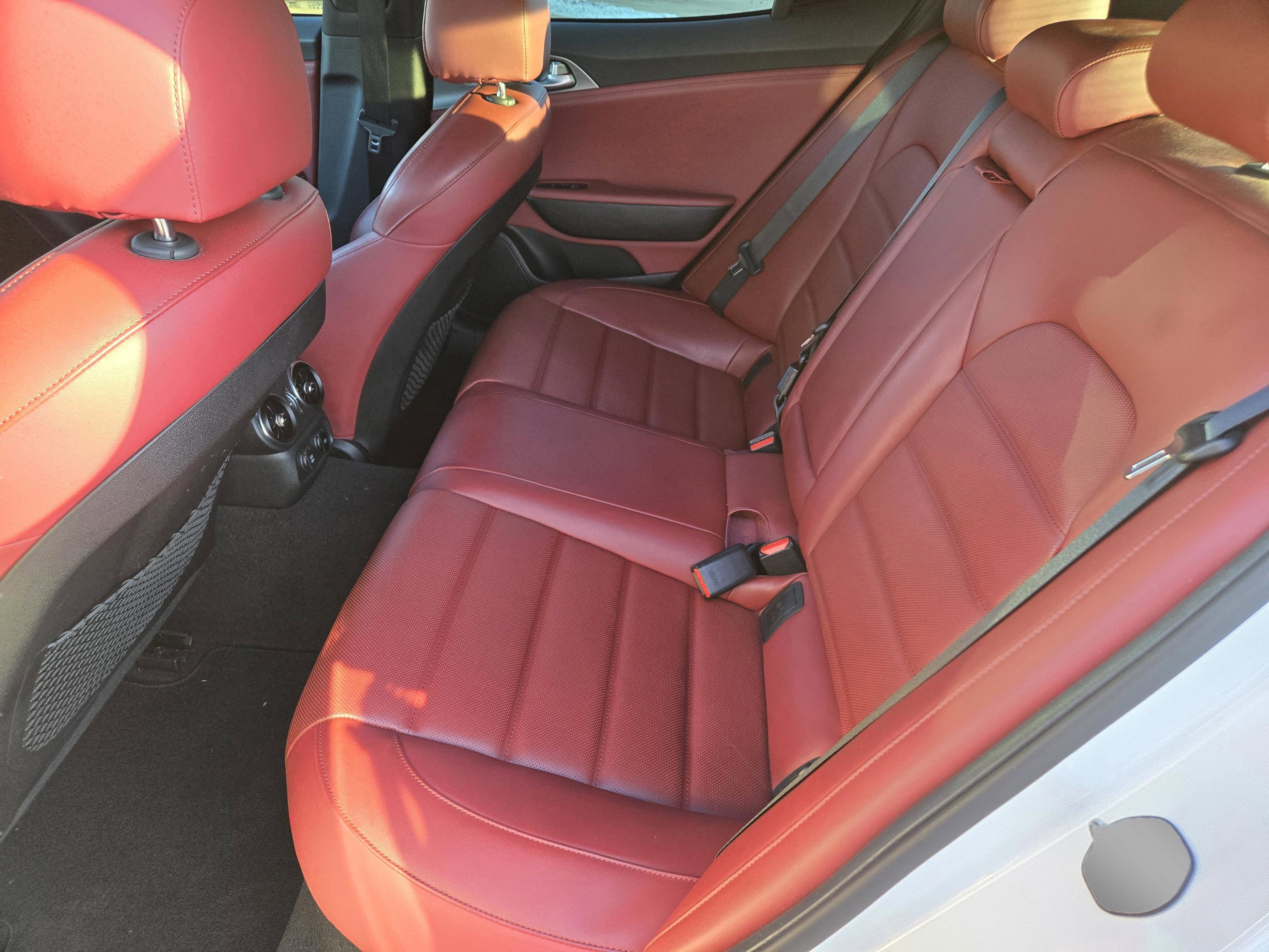 Used 2021 Kia Stinger GT2 image 16