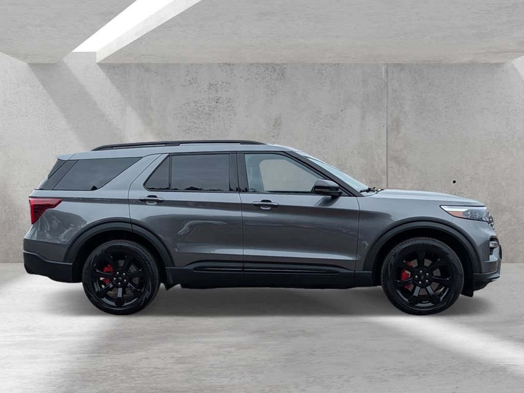 Certified 2024 Ford Explorer ST w/ Equipment Group 401A AWD/4WD image 2