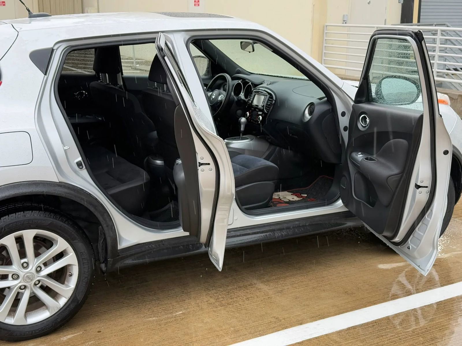 Used 2014 Nissan Juke SV w/ Navigation Package FWD image 17
