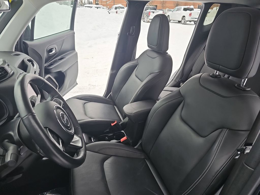 Used 2023 Jeep Renegade Limited image 13