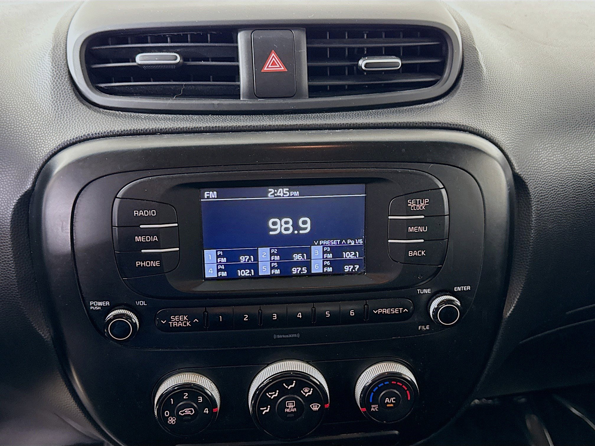 Used 2018 Kia Soul image 16