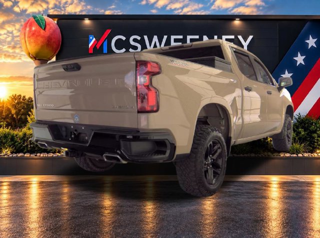 Used 2023 Chevrolet Silverado 1500 Custom Trail Boss AWD/4WD image 2