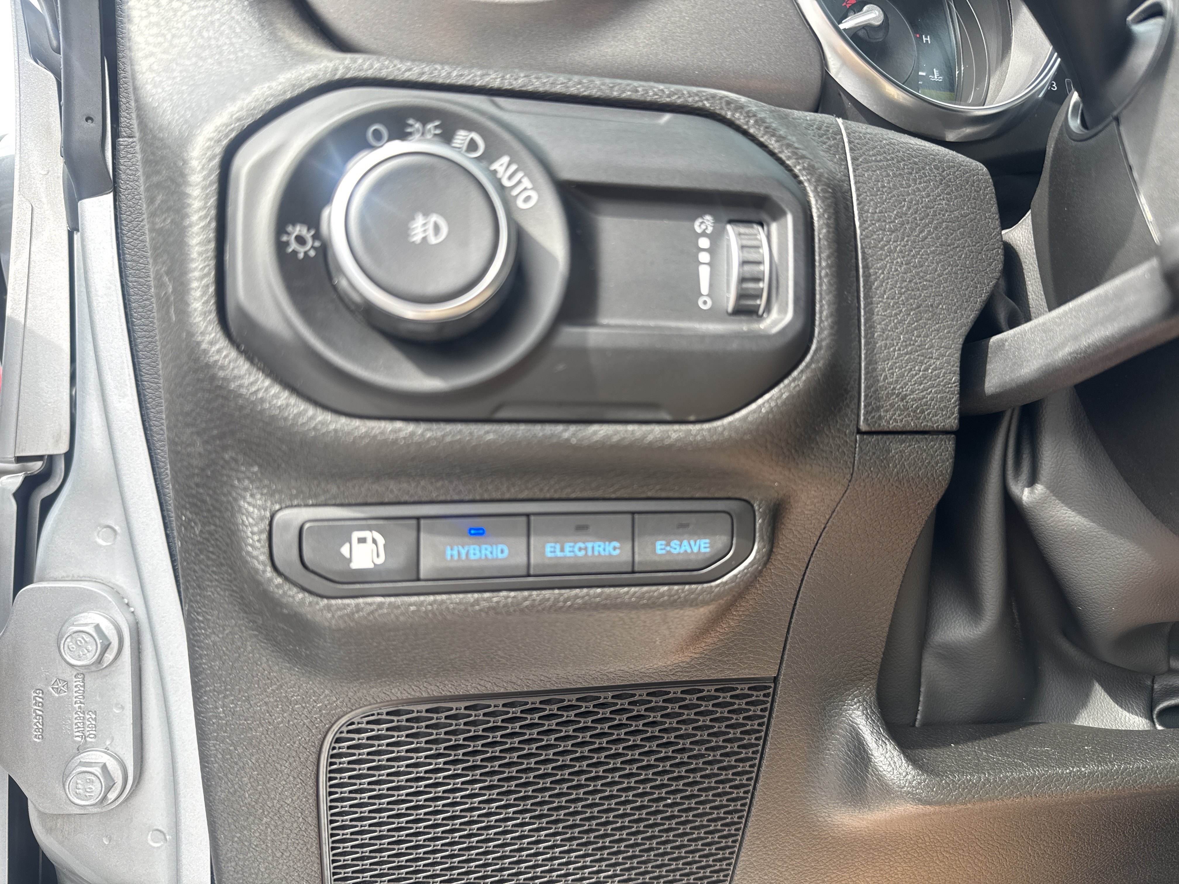 Used 2023 Jeep Wrangler Unlimited w/ Cold Weather Group AWD/4WD image 30