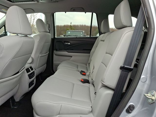 Used 2020 Honda Pilot Touring image 10