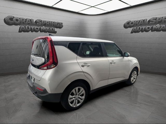 Used 2020 Kia Soul LX FWD image 7