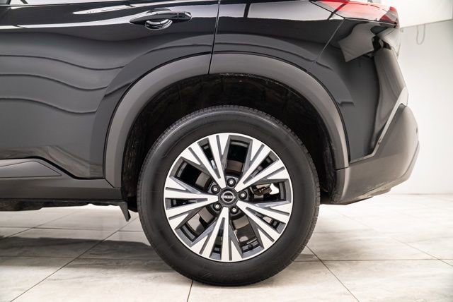 Used 2023 Nissan Rogue SV image 35