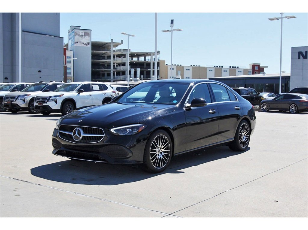 Used 2023 Mercedes-Benz C 300 4MATIC Sedan image 2