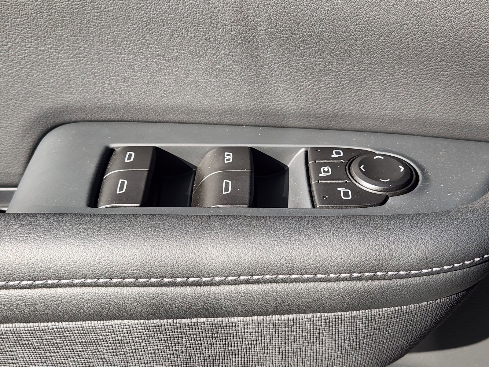 New 2026 Buick Enclave Preferred w/ Power Package image 27
