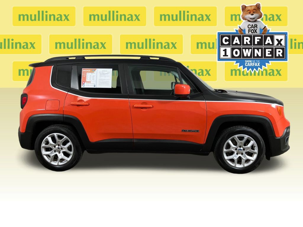 Used 2015 Jeep Renegade Latitude image 2
