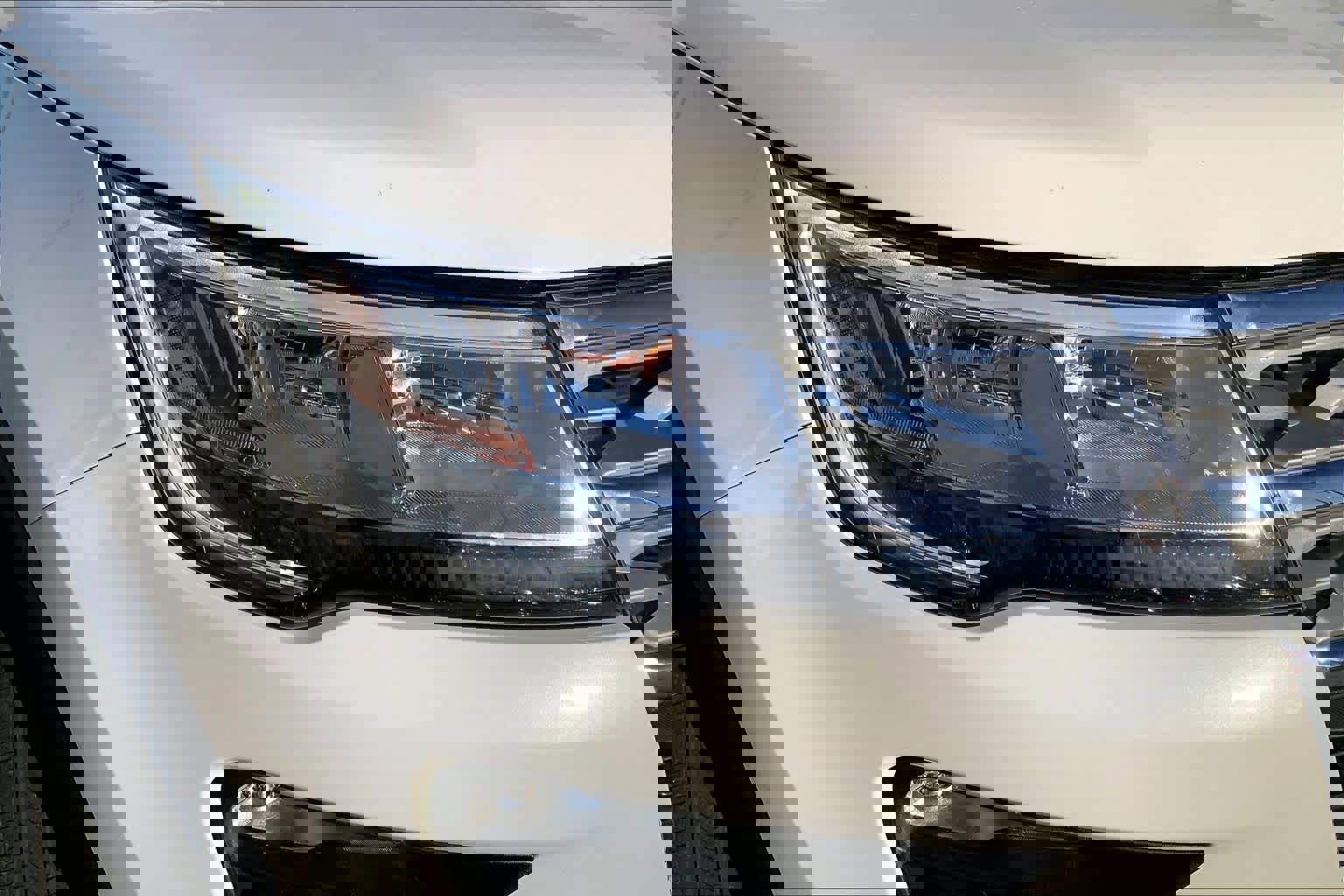 Used 2019 Ford Explorer Limited w/ Class III Trailer Tow Package image 25