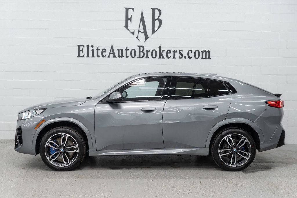 Used 2026 BMW X2 xDrive28i w/ M Sport Package image 2