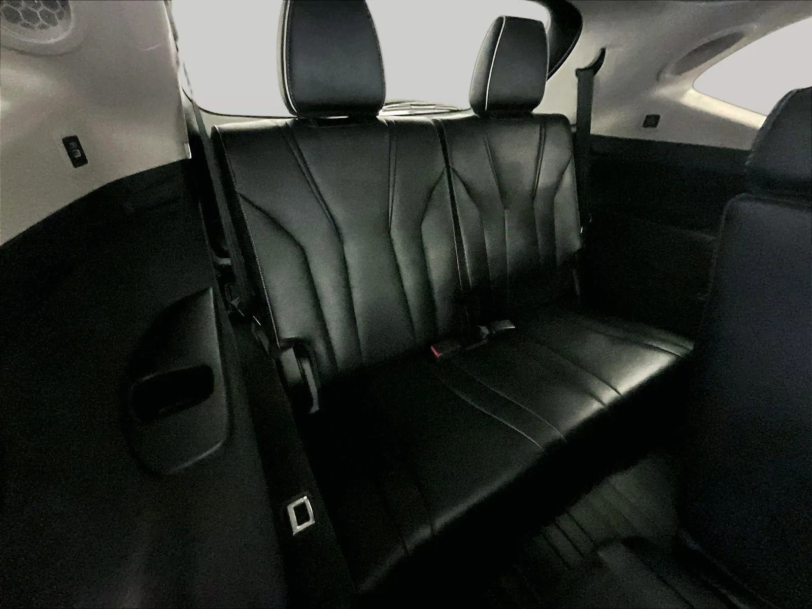 Used 2022 Acura MDX SH-AWD w/ Advance Package image 27