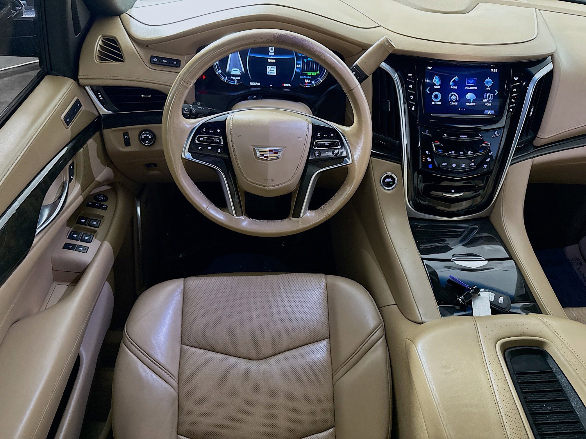 Used 2020 Cadillac Escalade Platinum image 17