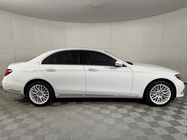 Used 2017 Mercedes-Benz E 300 4MATIC image 10