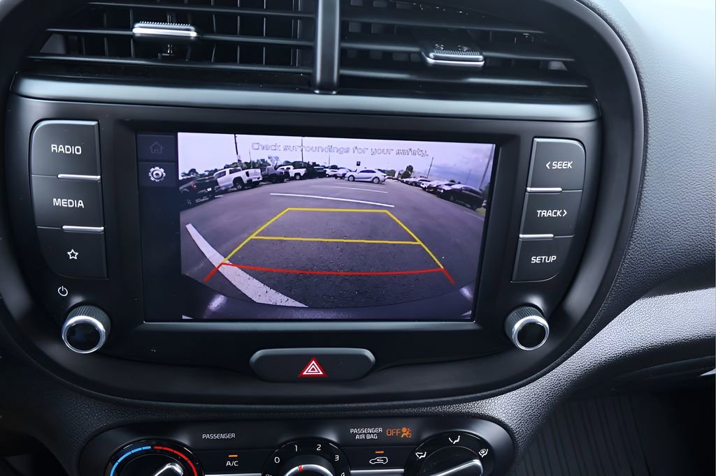 Used 2022 Kia Soul LX image 23