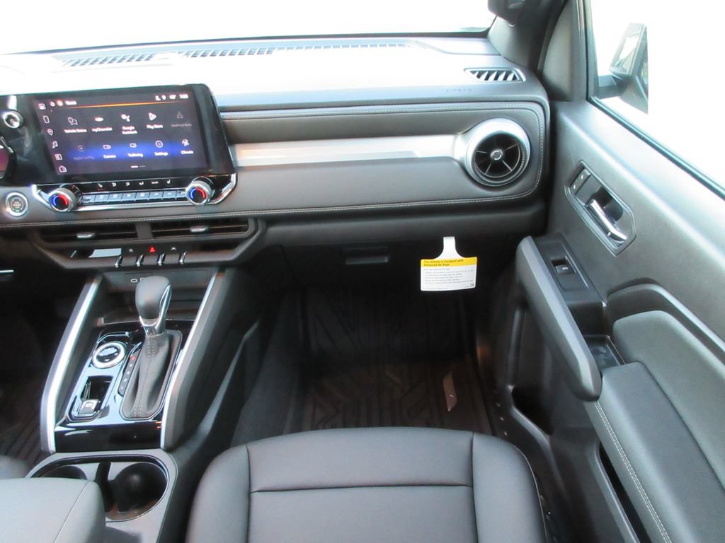 New 2026 Chevrolet Colorado LT w/ LT Convenience Package AWD/4WD image 16
