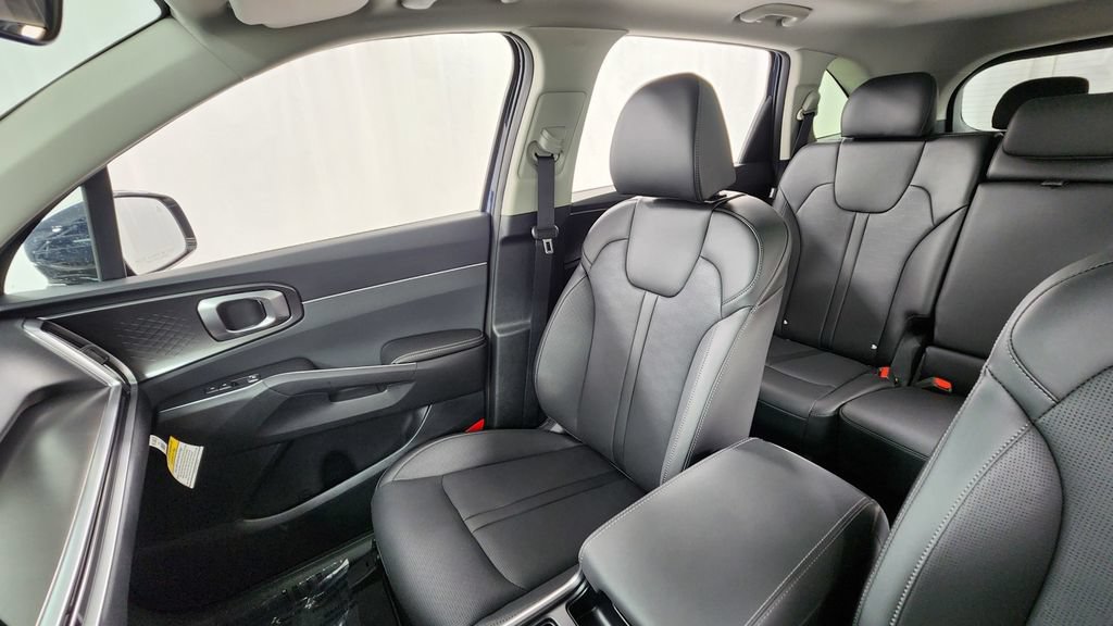 New 2026 Kia Sorento S w/ S Panoramic Sunroof Package FWD image 13