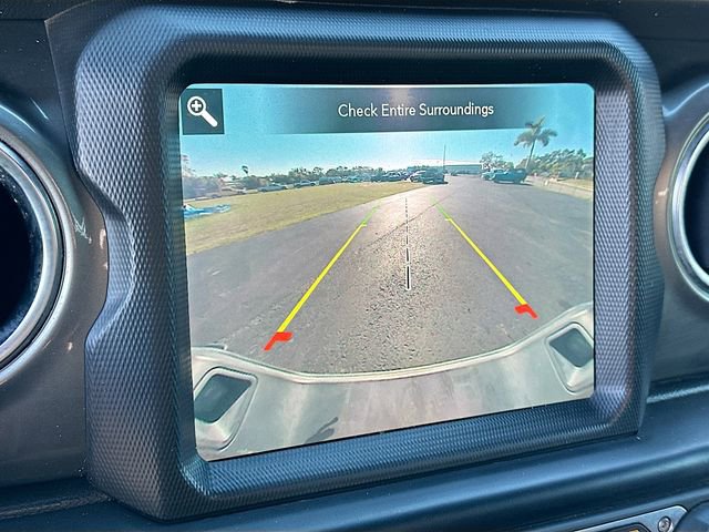 Used 2021 Jeep Gladiator Overland image 14