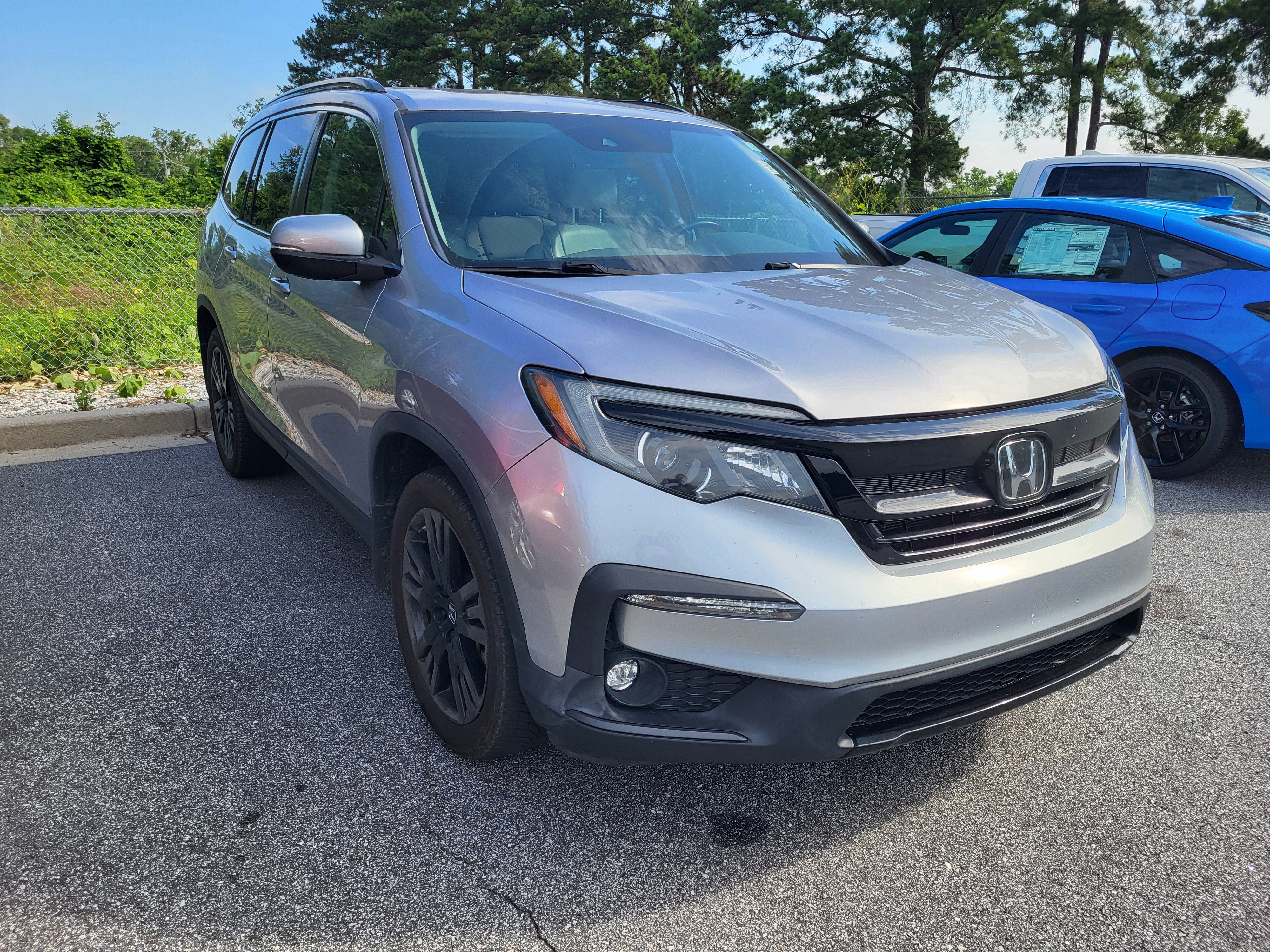 Used 2021 Honda Pilot Special Edition image 3