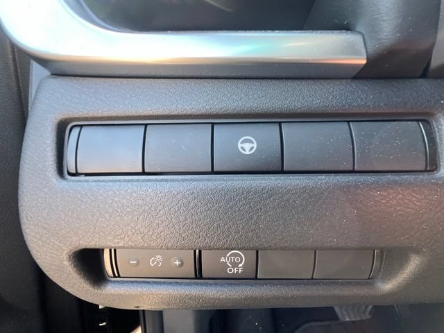 Used 2023 Nissan Rogue SV FWD image 25