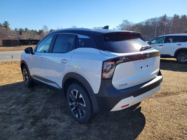 New 2026 Nissan Kicks SV w/ SV Premium Package image 7