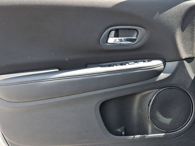 Used 2017 Honda HR-V LX image 14