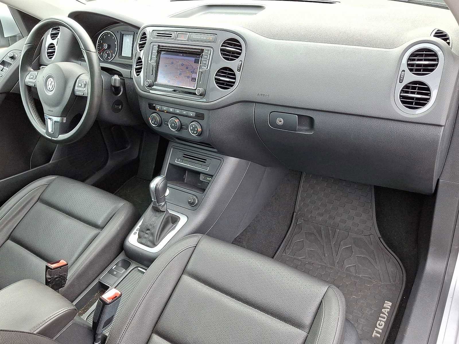Used 2016 Volkswagen Tiguan SE image 35