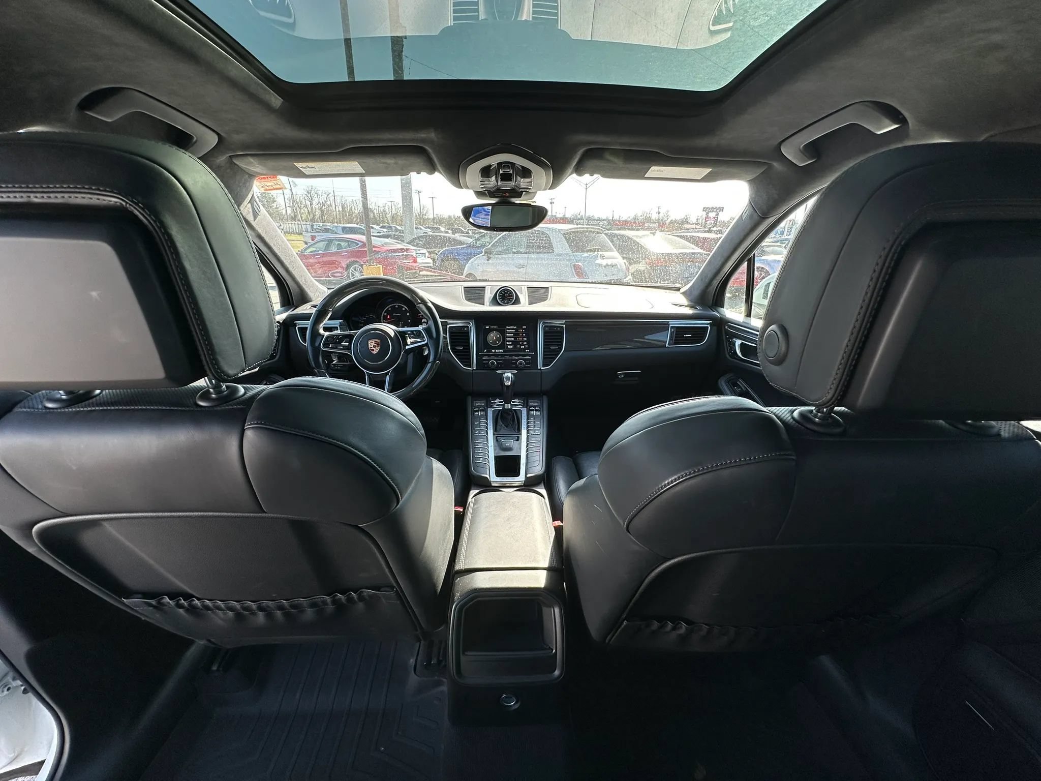 Used 2015 Porsche Macan Turbo AWD/4WD image 15
