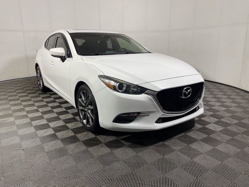 Used 2018 MAZDA MAZDA3 Touring image 2