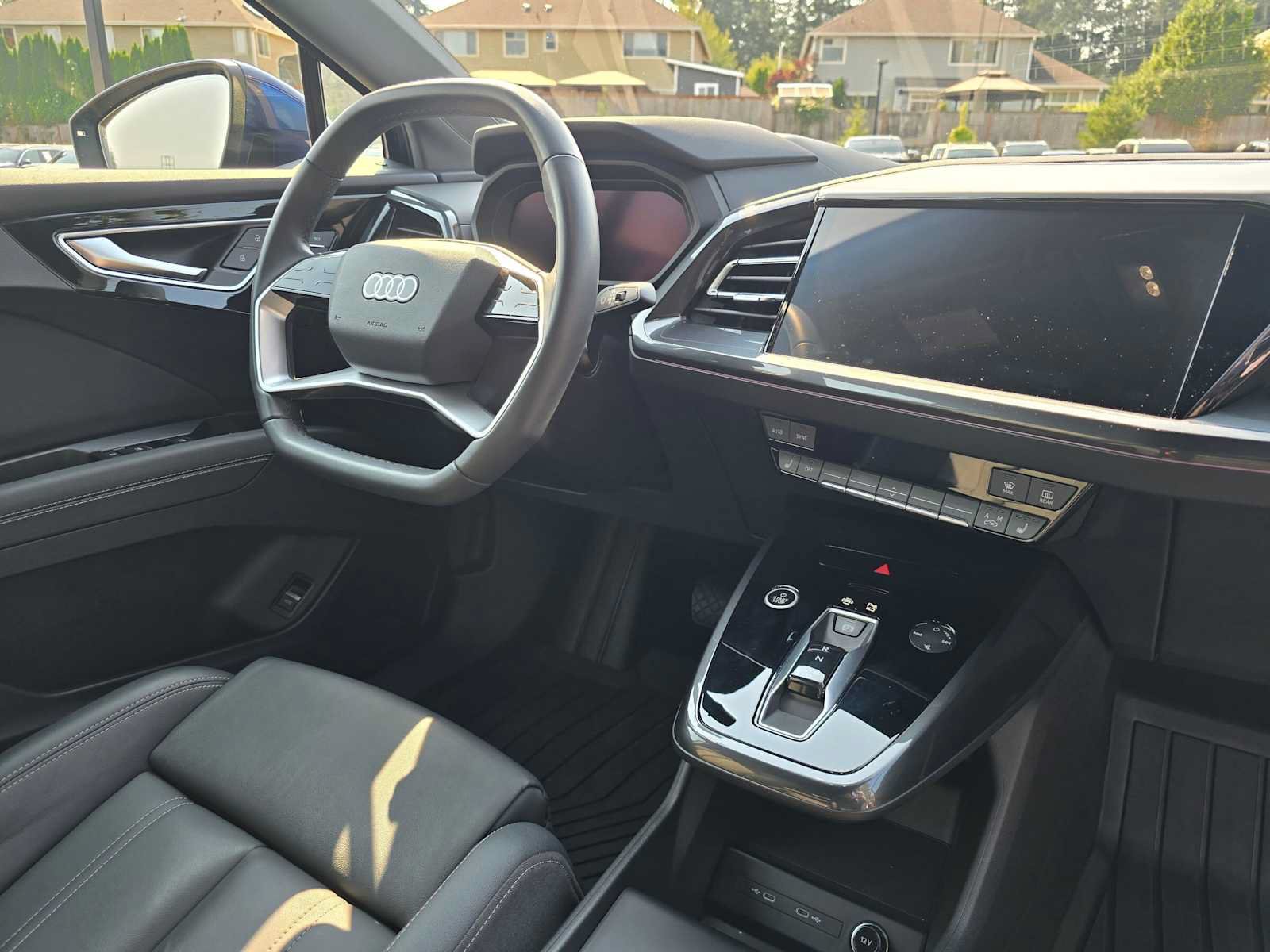 Used 2023 Audi Q4 e-tron Prestige AWD/4WD image 10