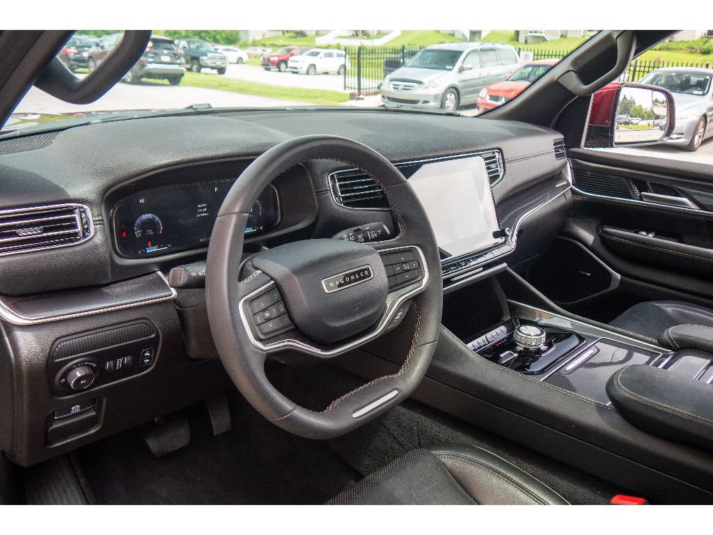 Used 2022 Jeep Wagoneer Series I w/ Premium Group I AWD/4WD image 13